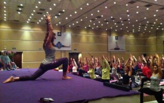 Brigitte Longueville op de 9de Nationale Yoga Conferentie 2012 in Mexico City.